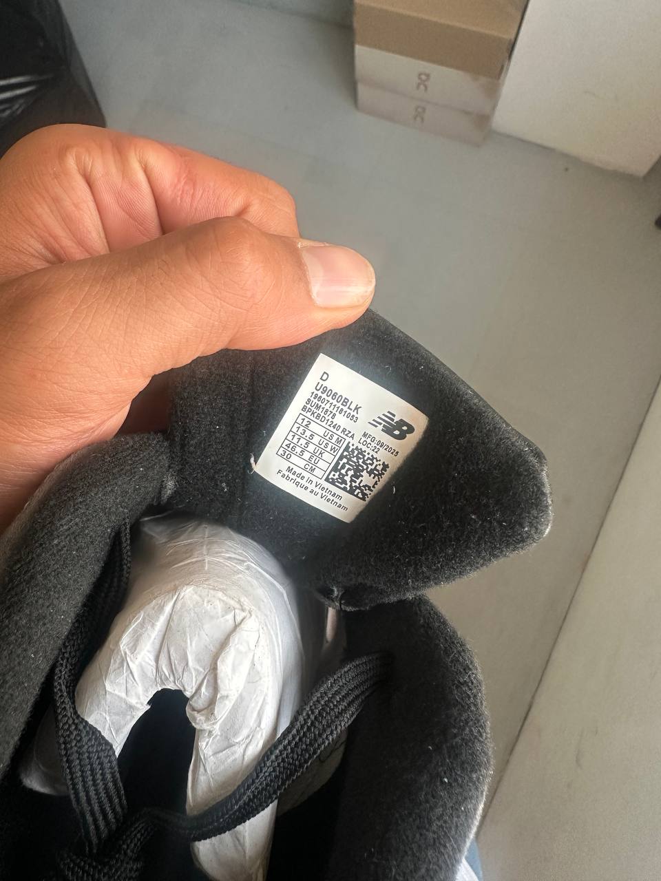 Big Size Sneakers