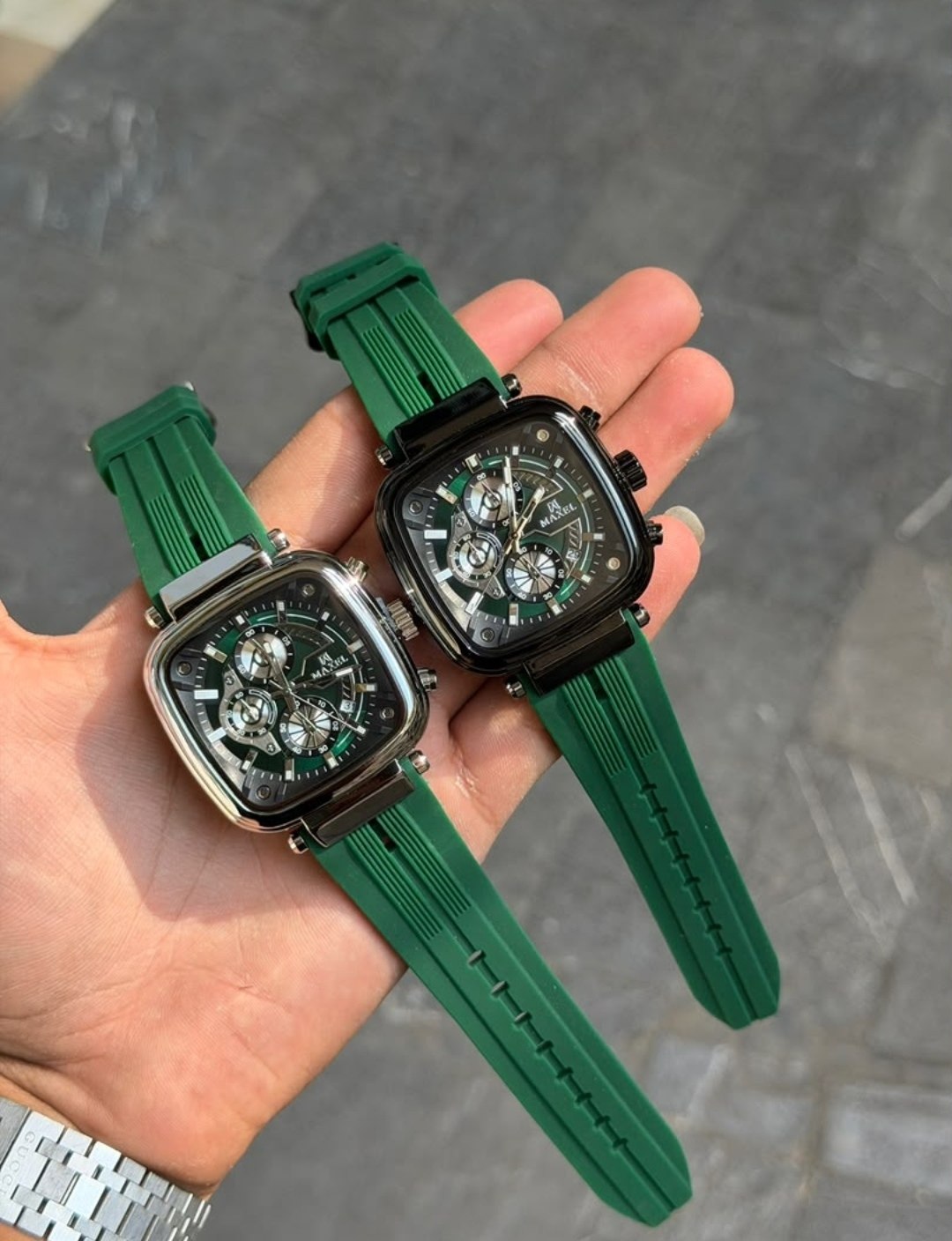 Maxel Watch