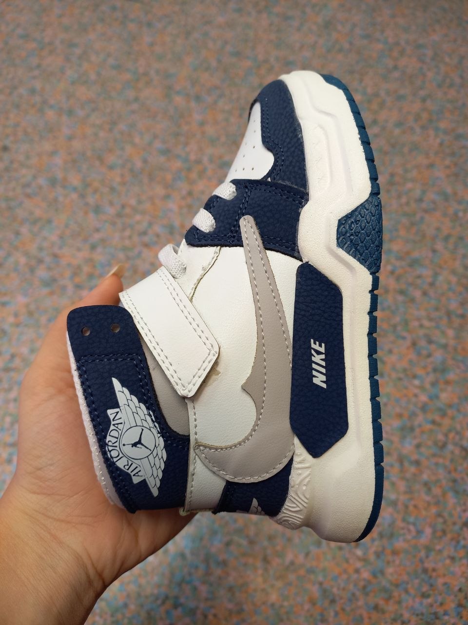 Kids shoes