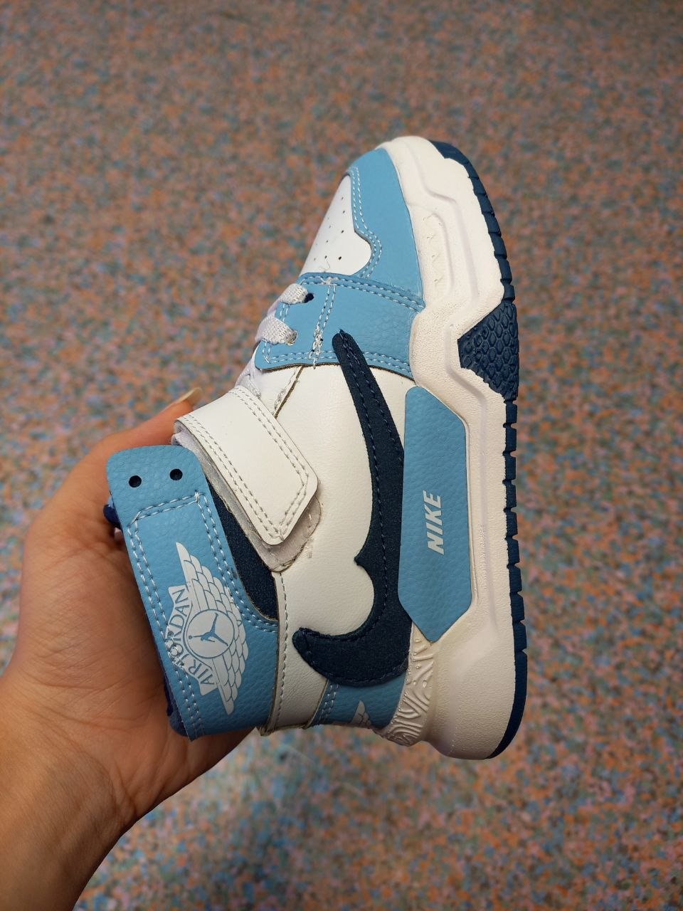Kids shoes