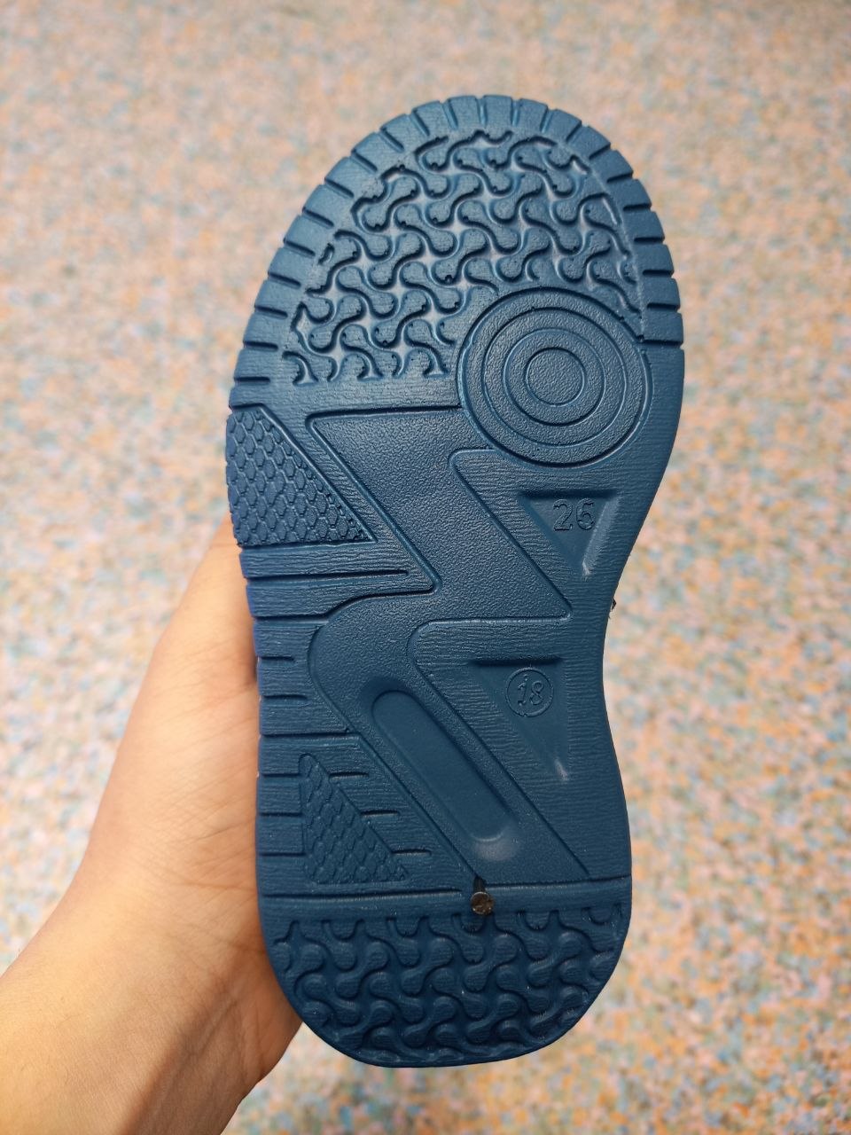 Kids shoes