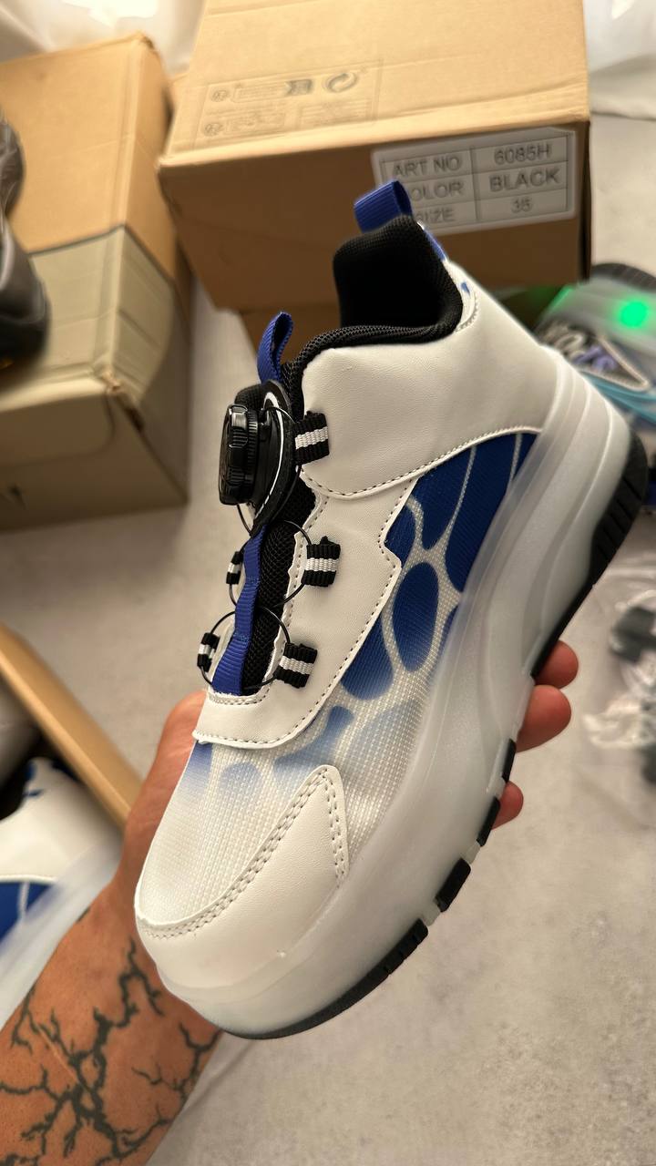 Kids shoes