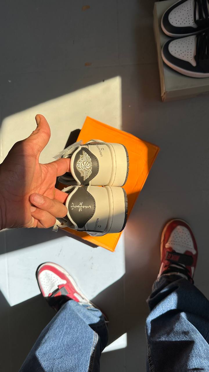 Jordan 1 Travis Scott Louis Vuitton
