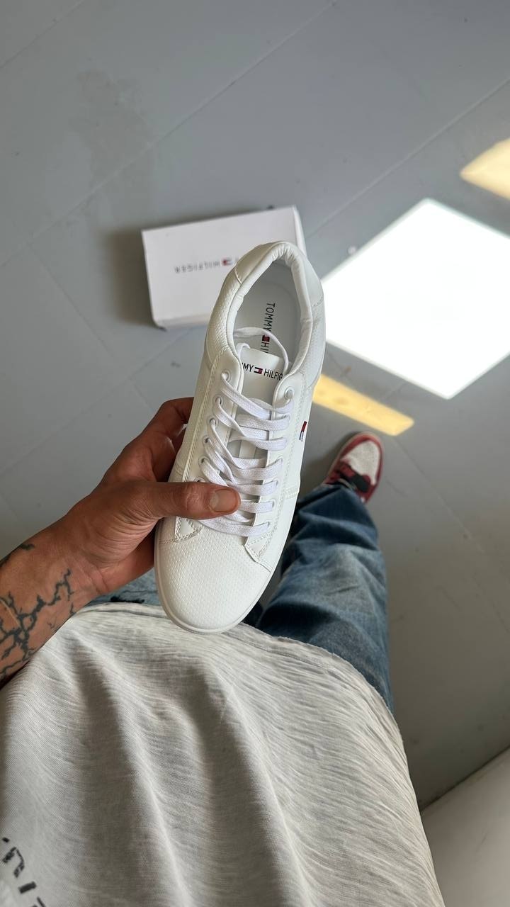 Tommy Hilfiger