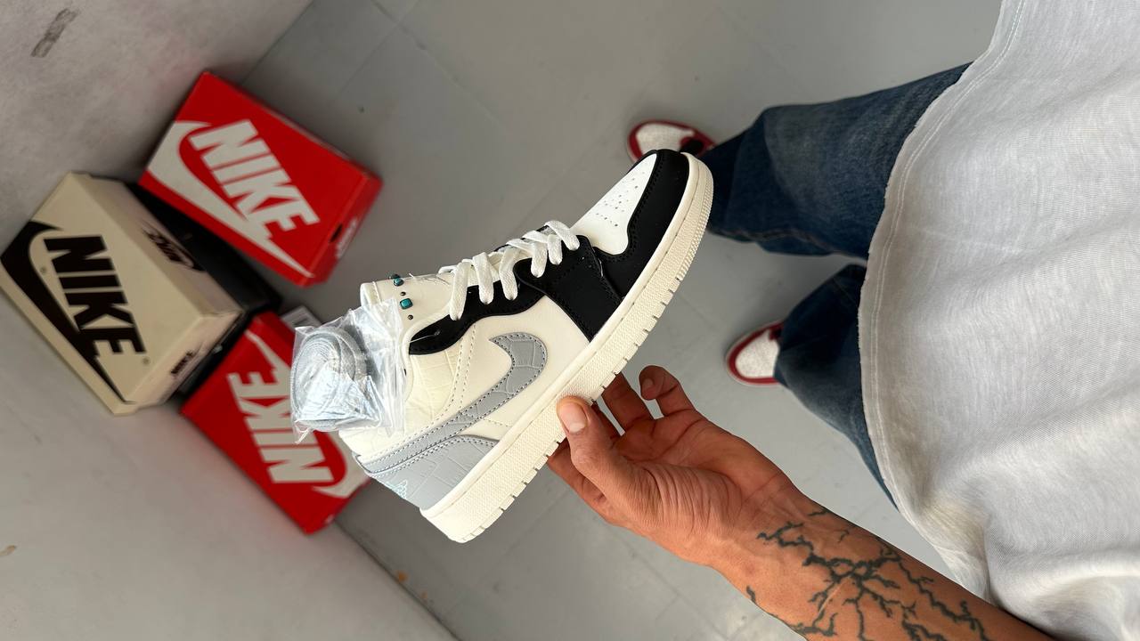 Jordan 1 Low Turquoise Stone